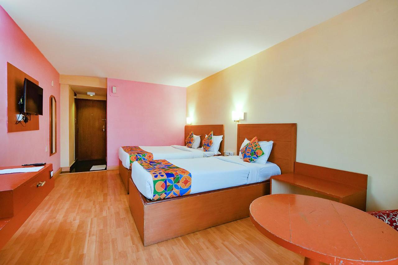 Fabhotel Khems Shoram Palace Road Утакаманд Экстерьер фото