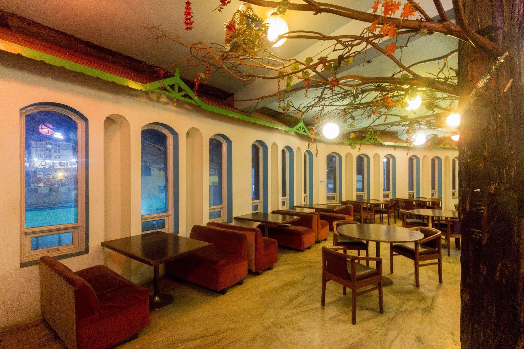 Fabhotel Khems Shoram Palace Road Утакаманд Экстерьер фото