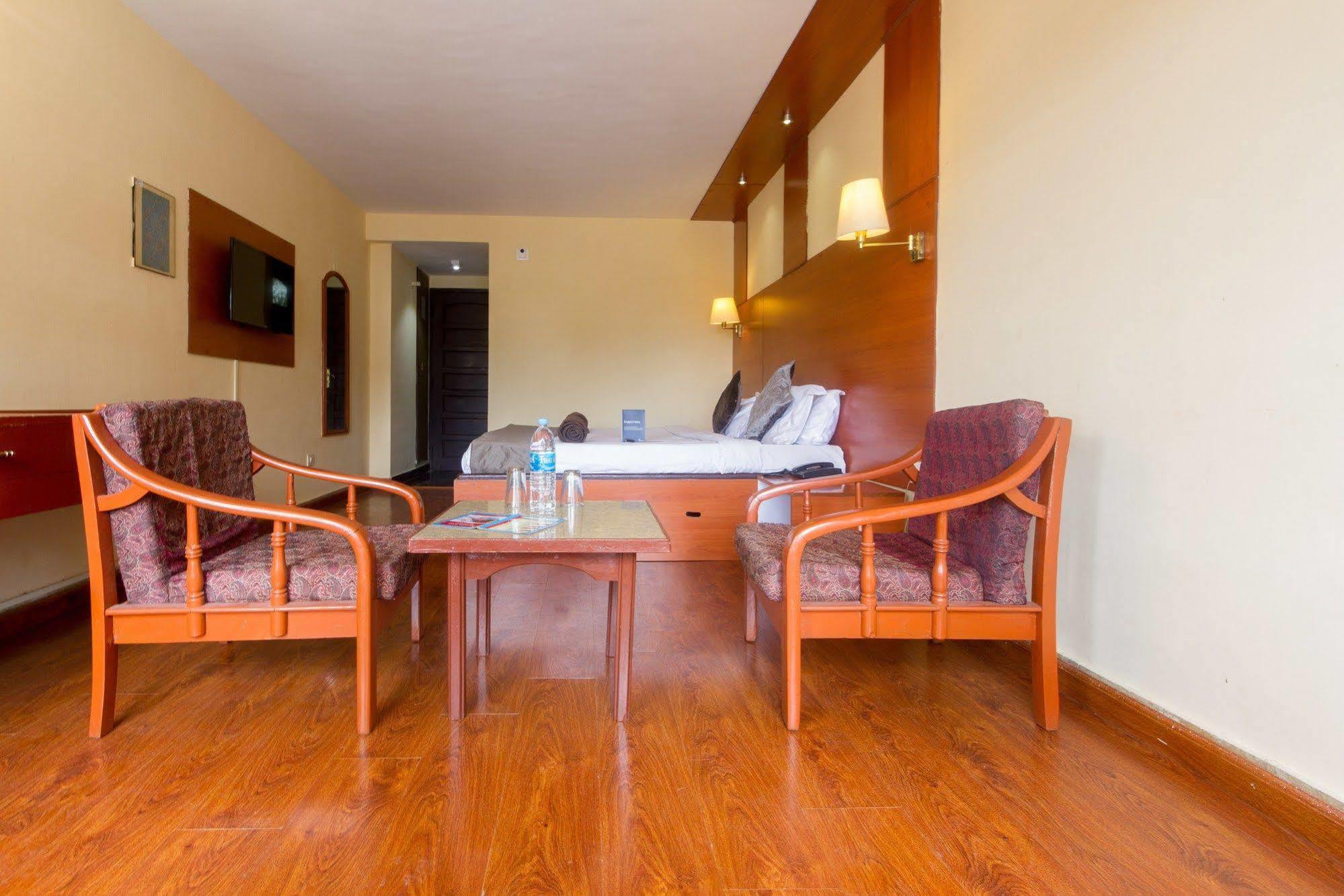 Fabhotel Khems Shoram Palace Road Утакаманд Экстерьер фото